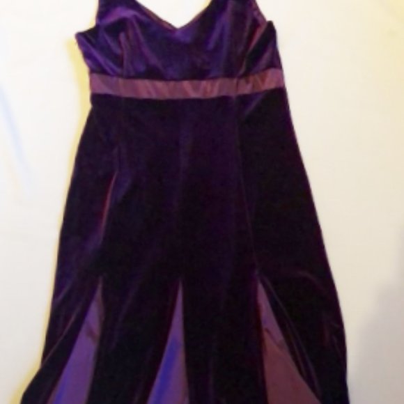 Dress womens new size 12 velvet satin 90% polyester 10% spandex trim Robbie Bee - Picture 2 of 7